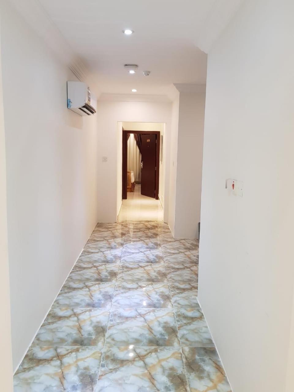 الحماد للشقق الفندقية - فرع سلطان بن سلمان Yidda Exterior foto